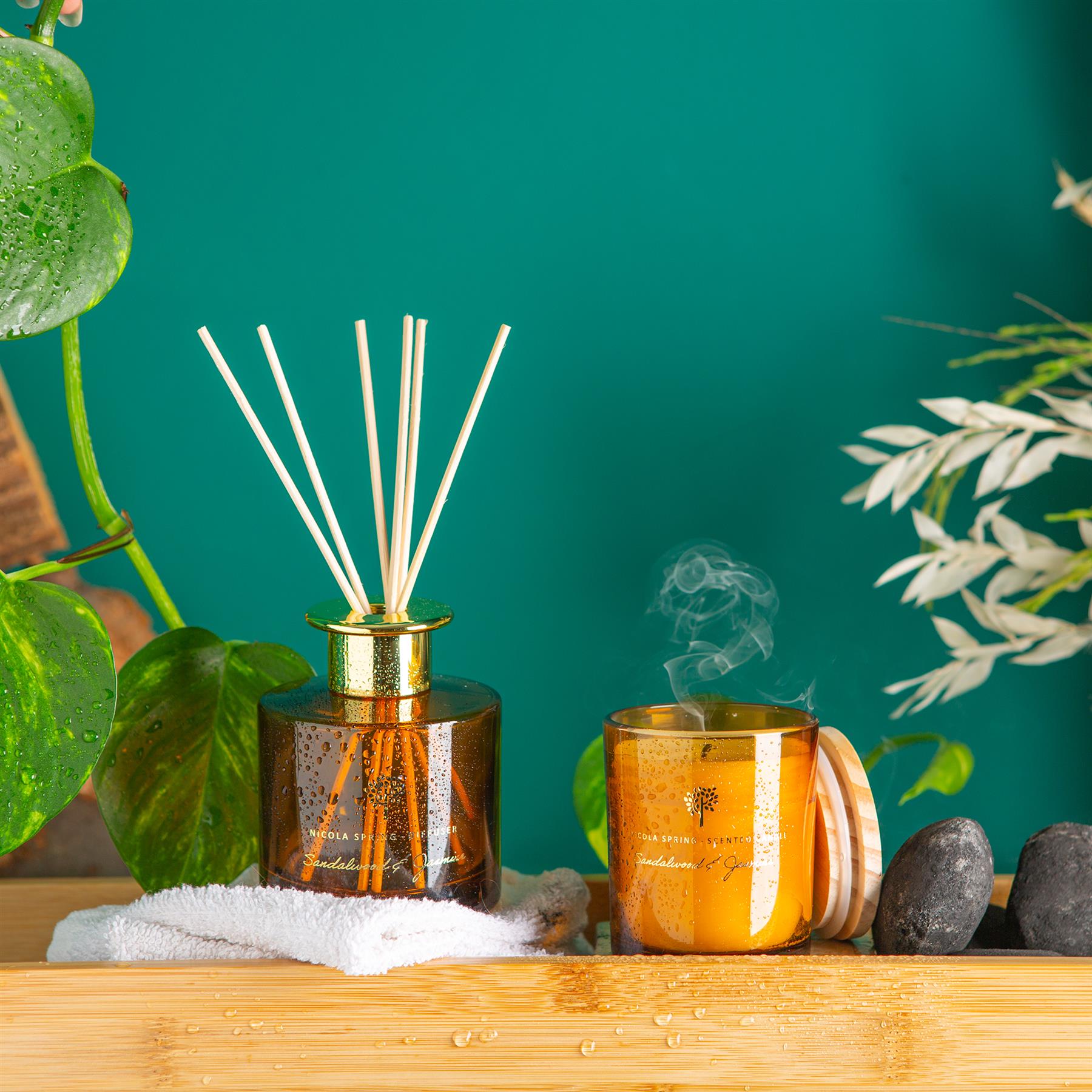 130g Sandalwood & Jasmine Soy Wax Scented Candle