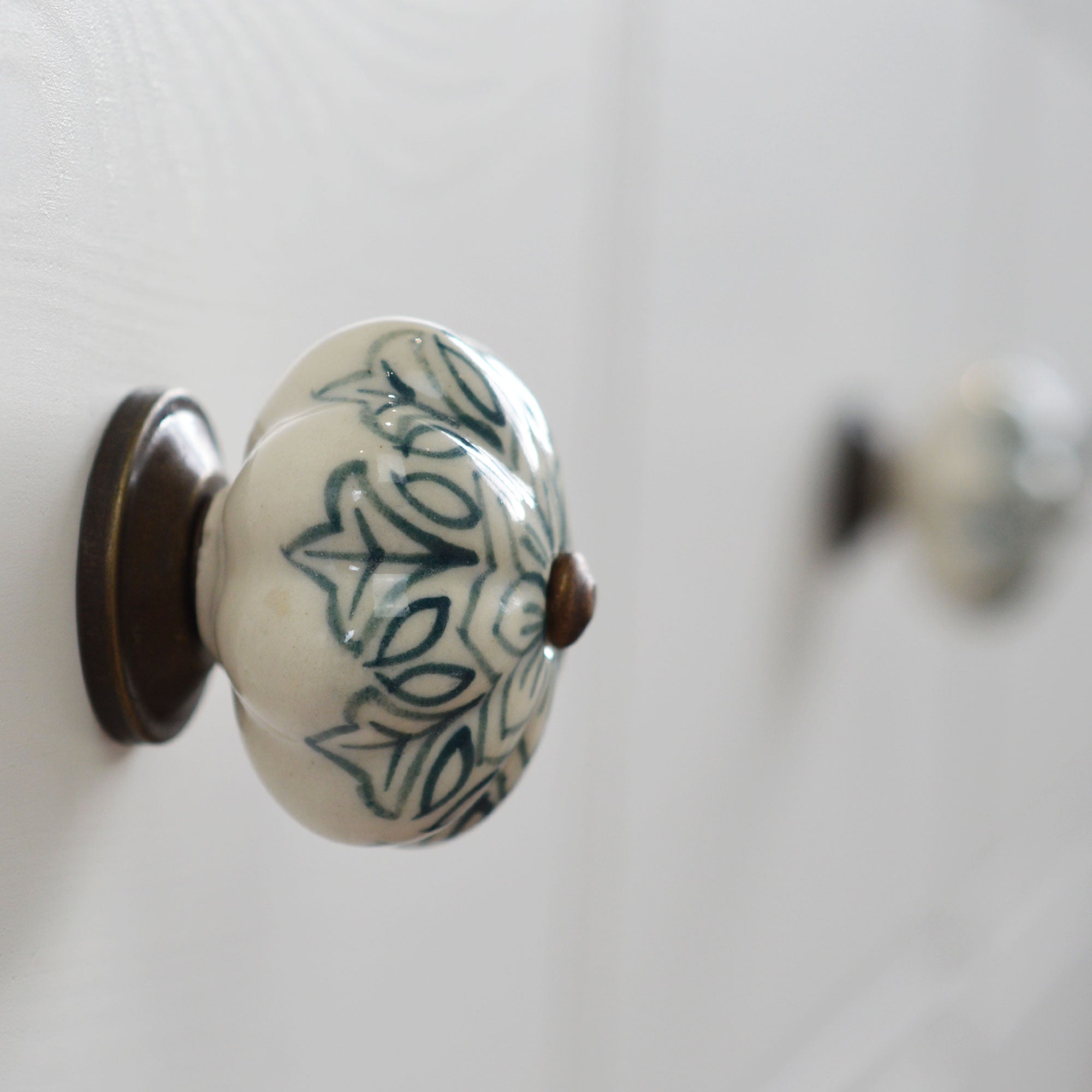 Ceramic Drawer Knob - Vintage Flower - Dark Green