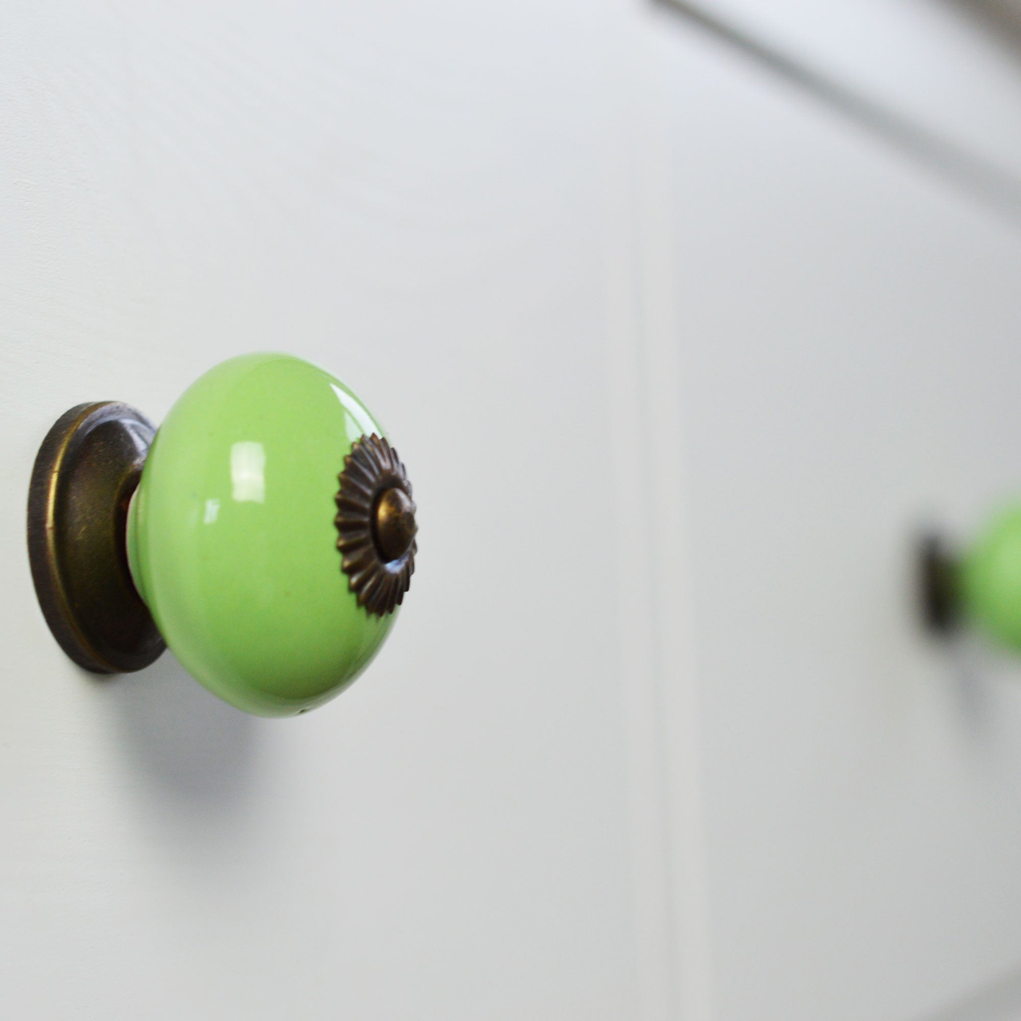 Round Ceramic Drawer Knob - Green