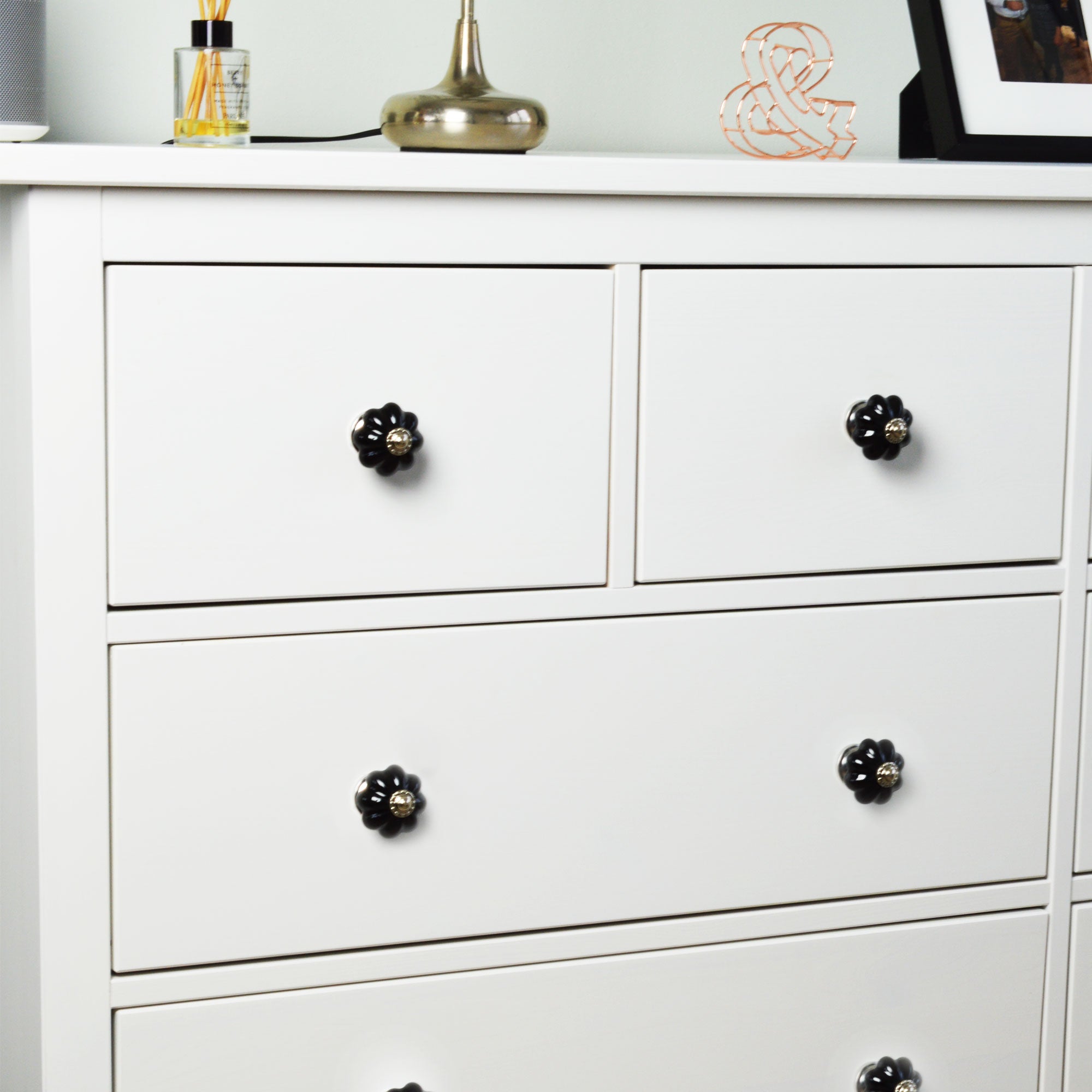 Ceramic Drawer Knob - Solid Flower - Black