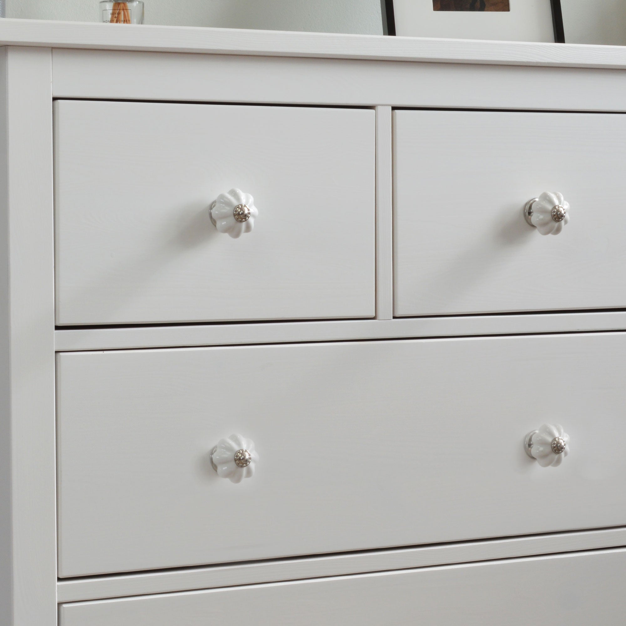 Ceramic Drawer Knob - Solid Flower - White