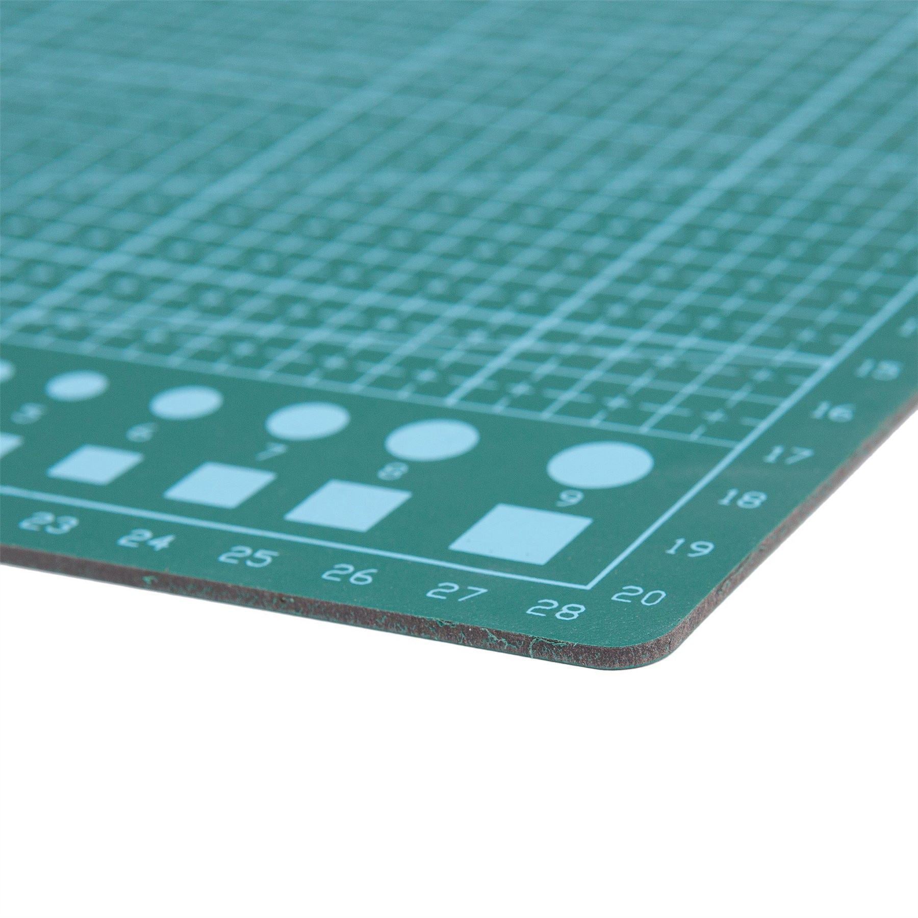 Green A4 (22 x 30cm) Cutting Mat