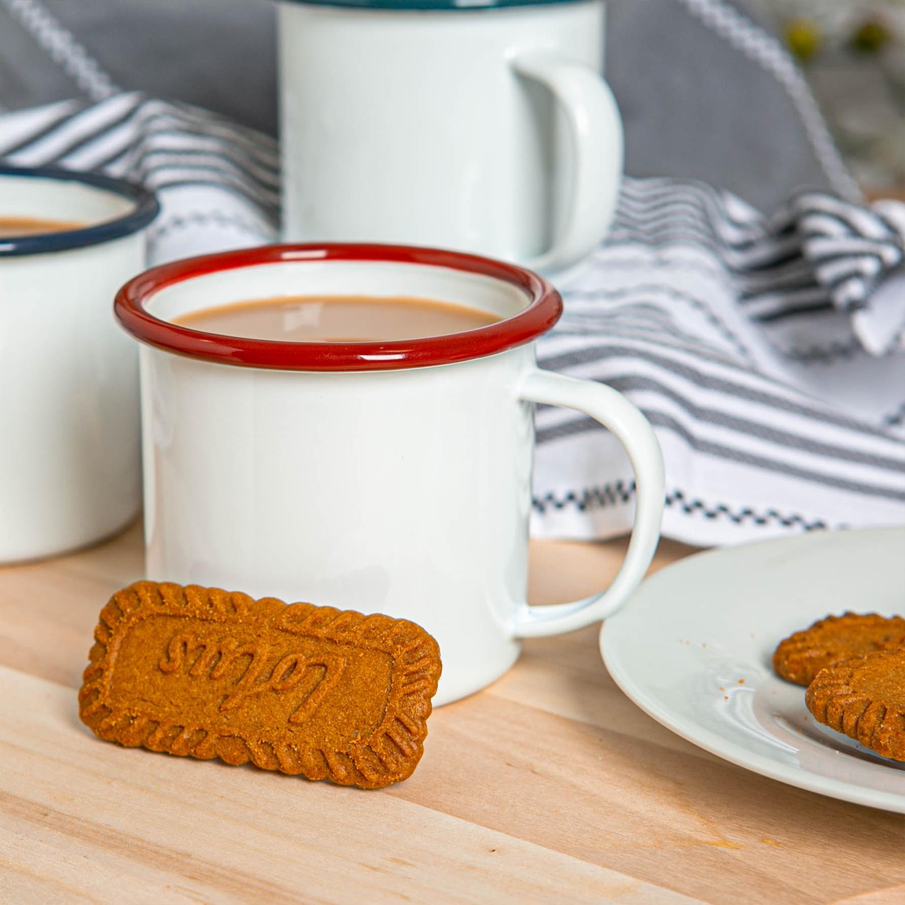 White Enamel Mug - 375ml - Red
