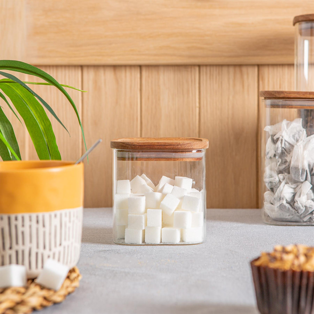Square Glass Storage Jar with Acacia Wooden Lid - 680ml