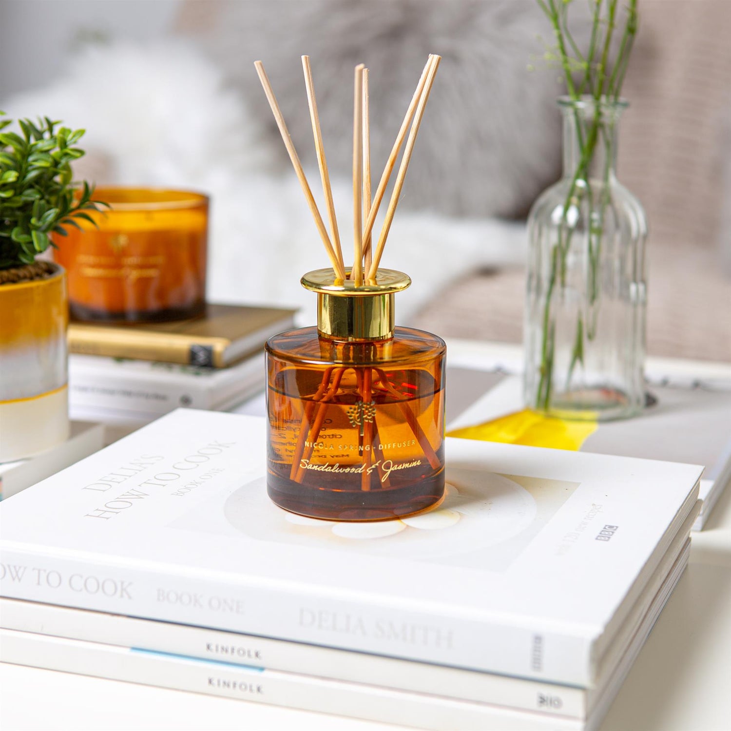 200ml Sandalwood &amp; Jasmine Glass Reed Diffuser