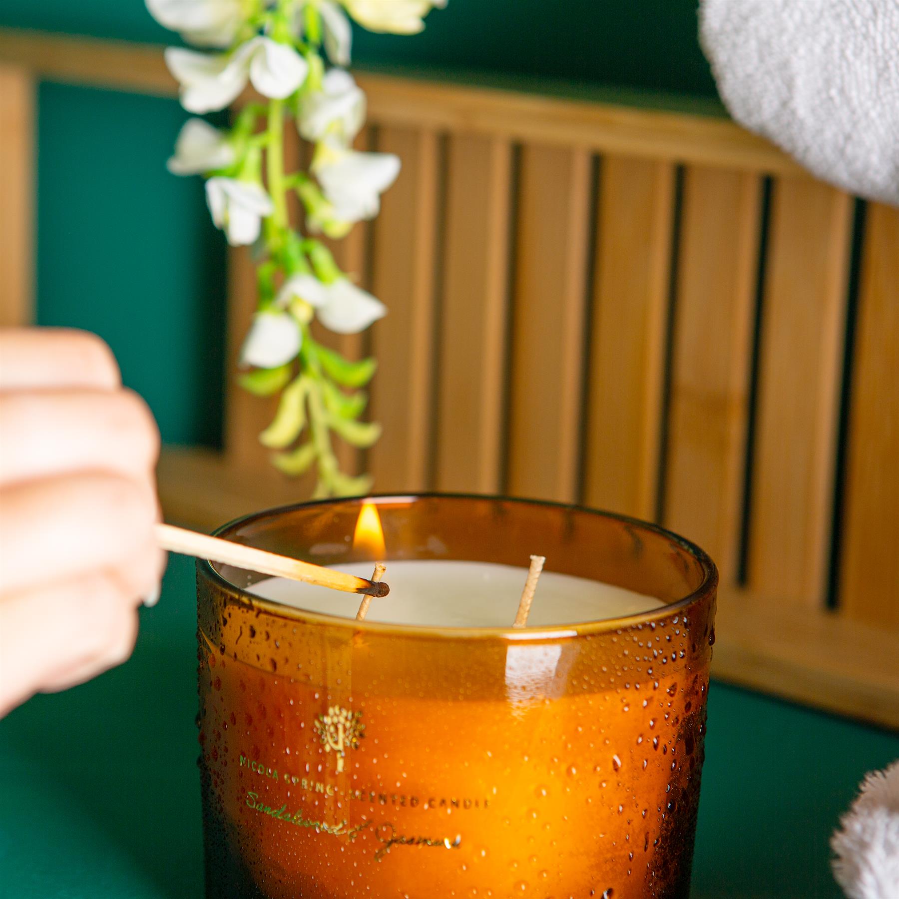 350g Double Wick Sandalwood &amp; Jasmine Soy Scented Wax Candle
