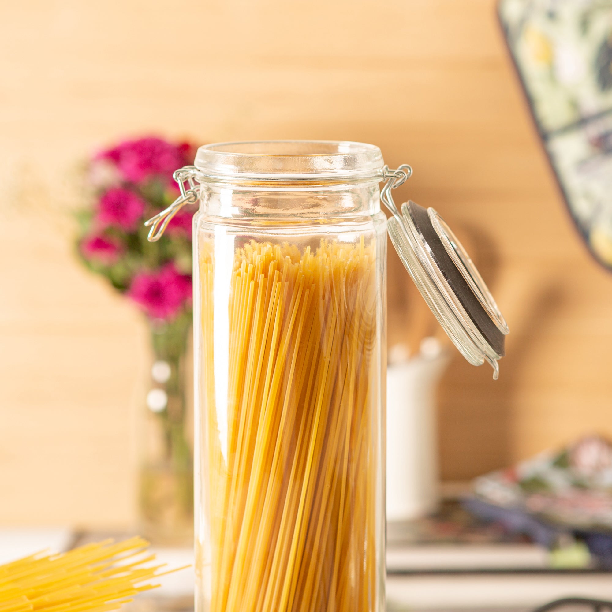 Glass Spaghetti Jar - 2 Litre - Black Seal
