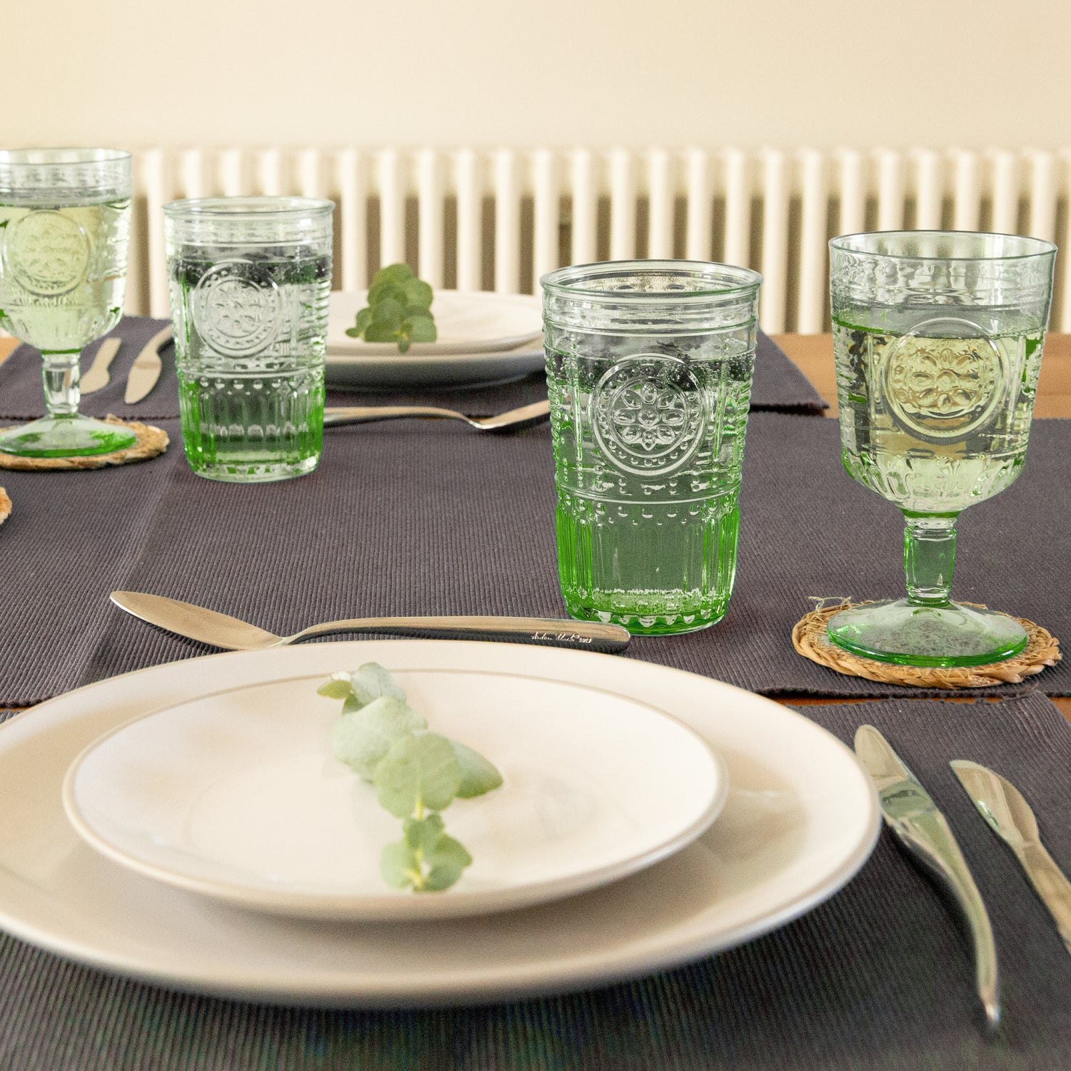 Romantic Wine Glass - 320ml - Green