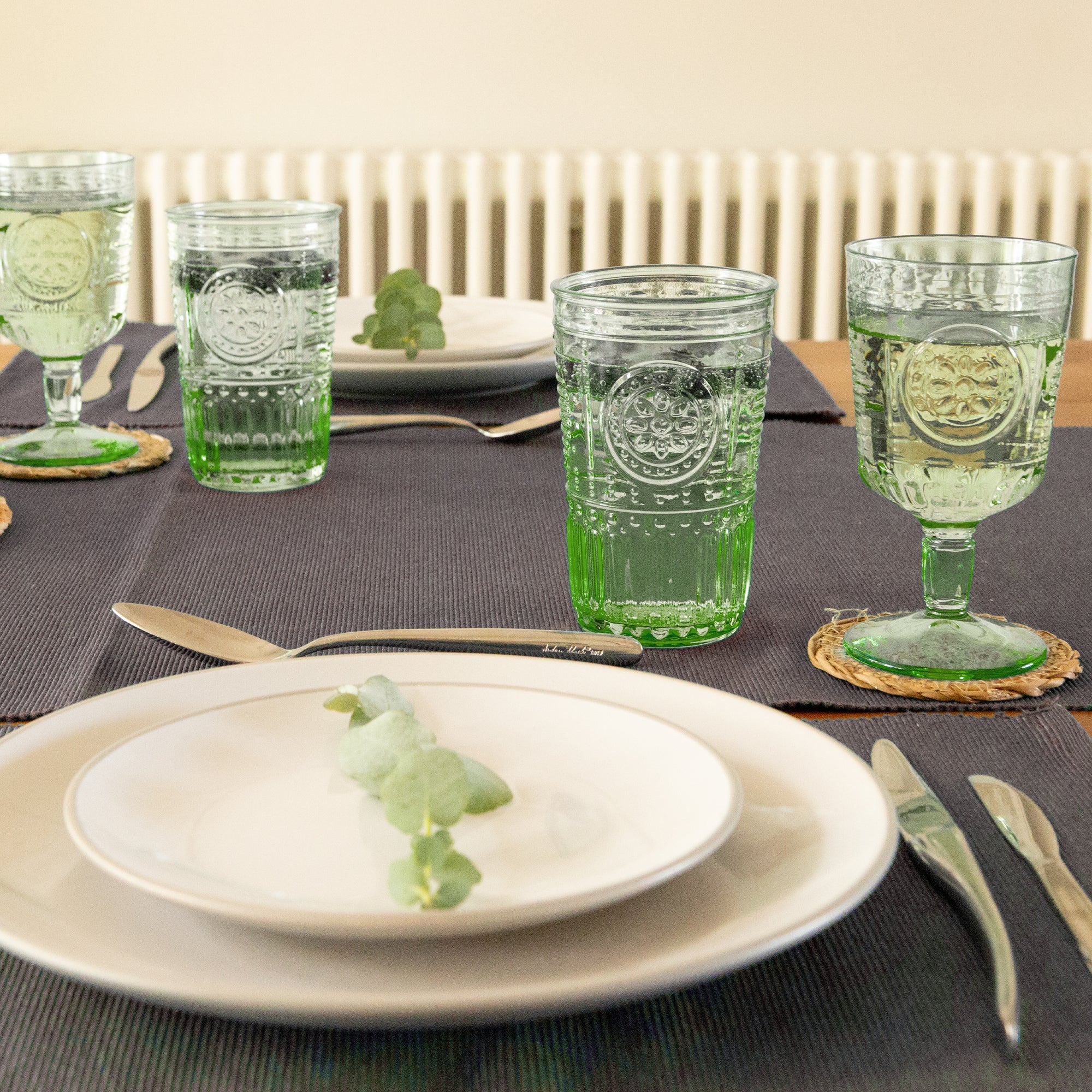 Romantic Wine Glass - 320ml - Green