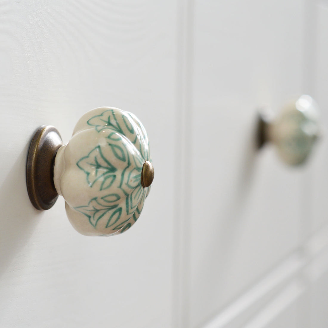 Ceramic Drawer Knob - Vintage Flower - Mint Green