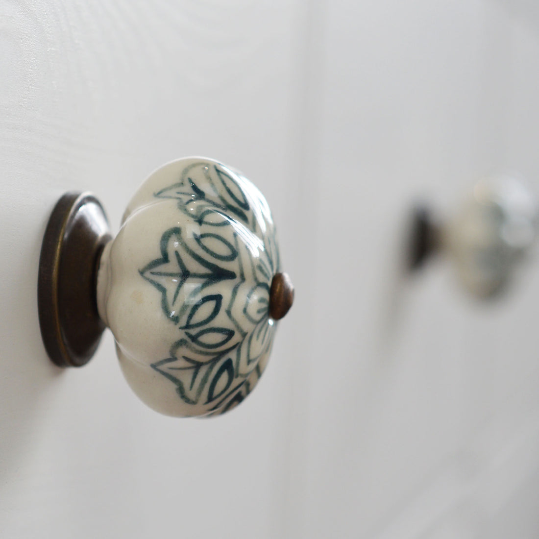 Ceramic Drawer Knob - Vintage Flower - Dark Green