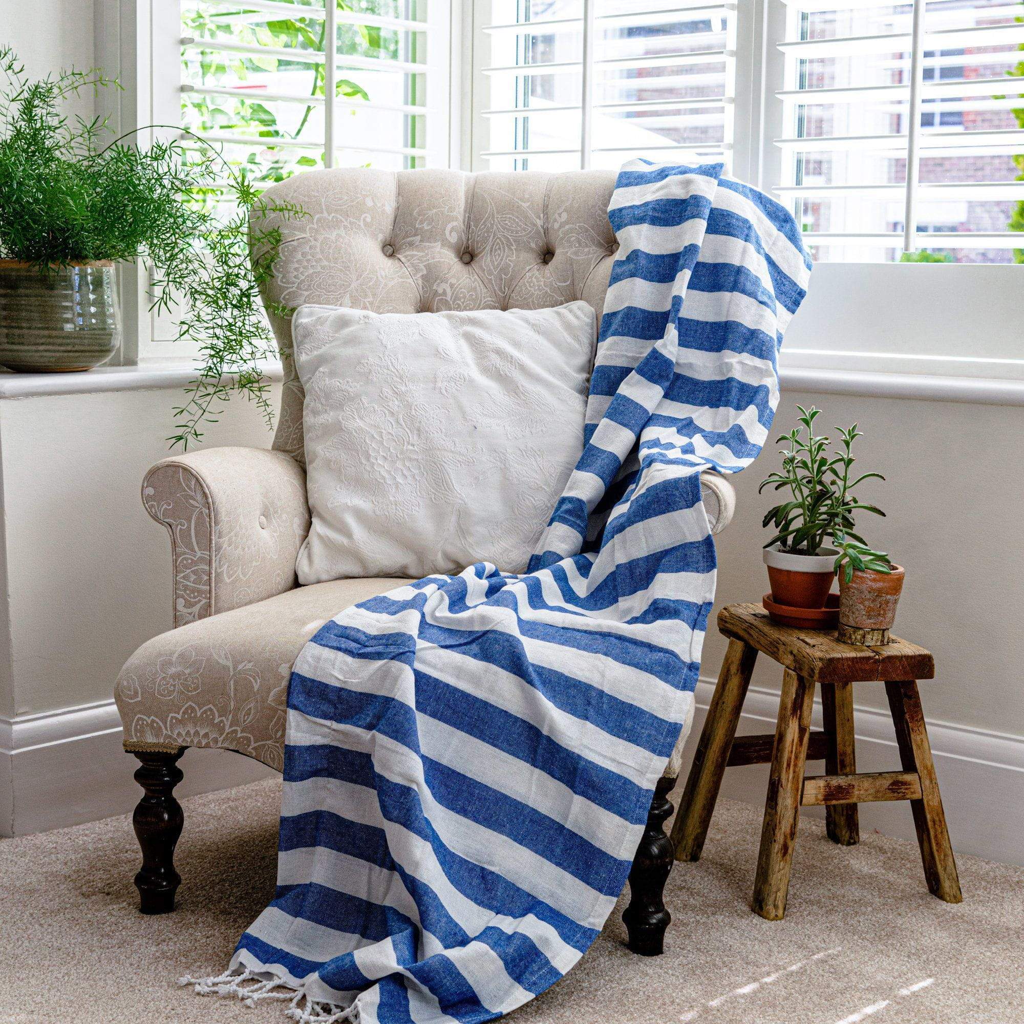 Nicola Spring 170 x 90cm Turkish Cotton Beach Towel - Blue Stripe 