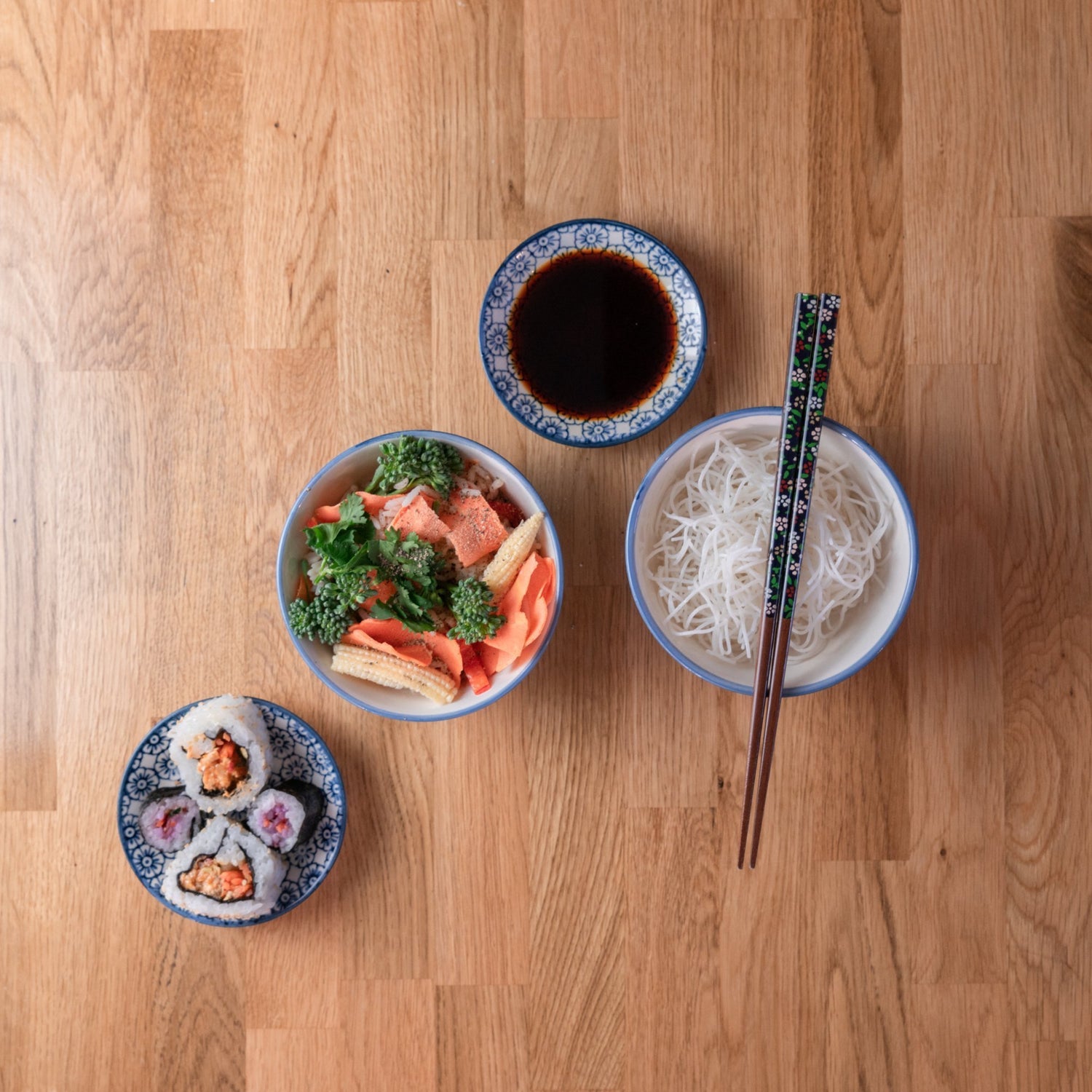 Nicola Spring Japanese Printed Patterned Crockery Bowls